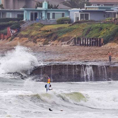 Pikachu punting close to home @nellysmagicmoments