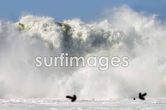 peter-mel-mavericks-surf-images